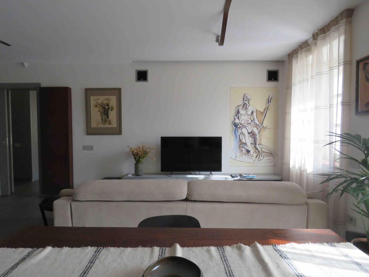 Les Fleuves - Buthier Apartment Aosta Ngoại thất bức ảnh